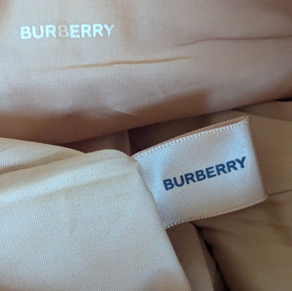 Burberry - Picture 11 of 12